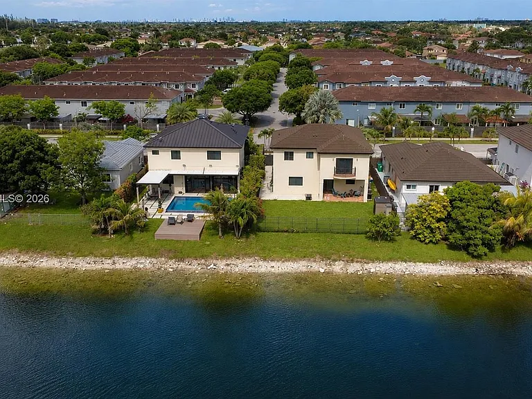 4450 SW 164th Ave — Photo 32