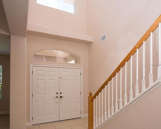5th image of 2714 Lakebreeze Ln S