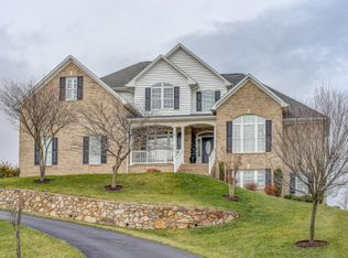 77 Stonewall Dr, Daleville, VA 24083