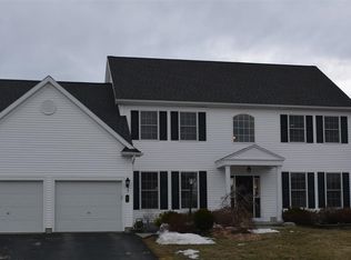 12 Ridgefield Way, Latham, NY 12110