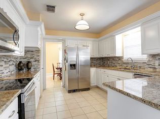 17926 Beaver Creek Dr, Houston, TX 77090