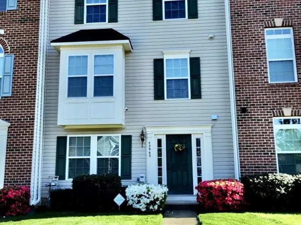42963 Spyder Pl, Chantilly, VA 20152