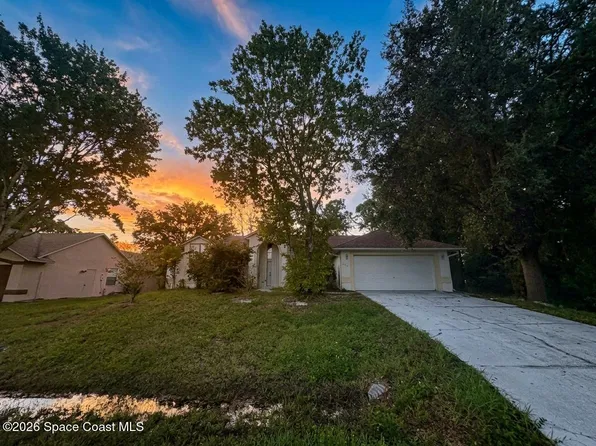 528 Awin Cir SE, Palm Bay, FL 32909