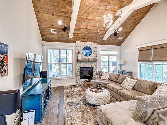 5th image of 3325 Clock Tower Cir