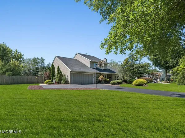 20 Tilton Drive, Freehold, NJ 07728