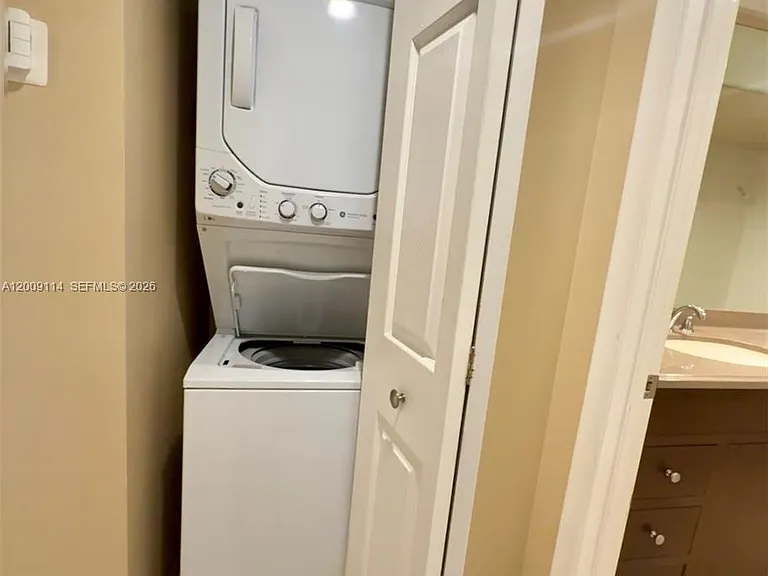 12800 SW 7th Ct #102G — Photo 14