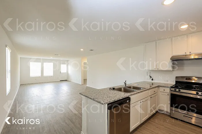 13827 Weir Pl — Photo 5