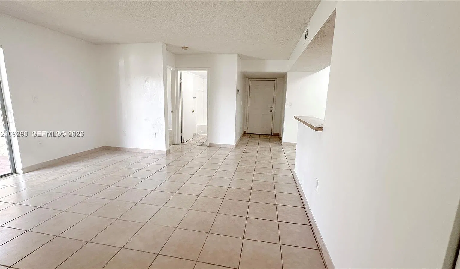 Palms Of Pembroke Condo — Photo 4