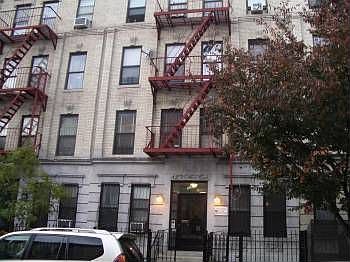 1st image of 725 Macdonough St APT 1B