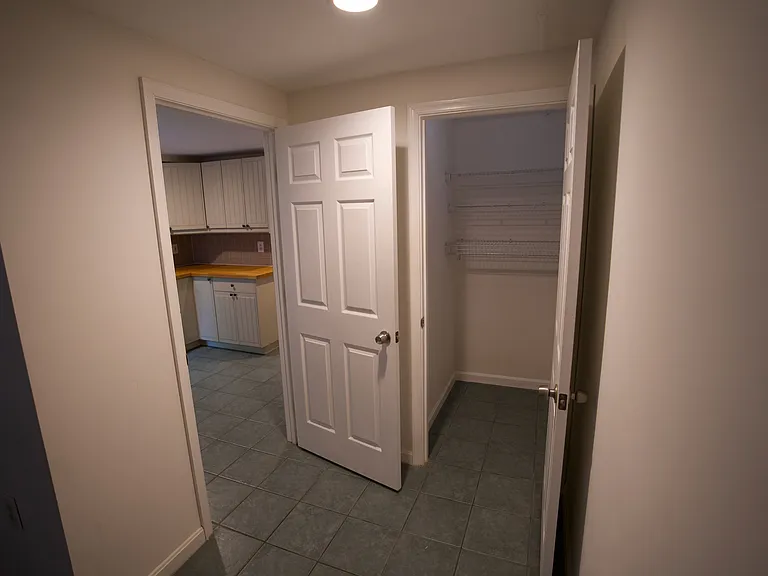 1870 Ingleside Ter NW #BASEMENT — Photo 6