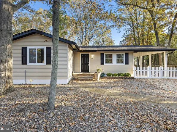 132 Chestnut St, Little Egg Harbor Township, NJ 08087