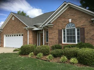 105 Hidden Ridge Dr, Spartanburg, SC 29301