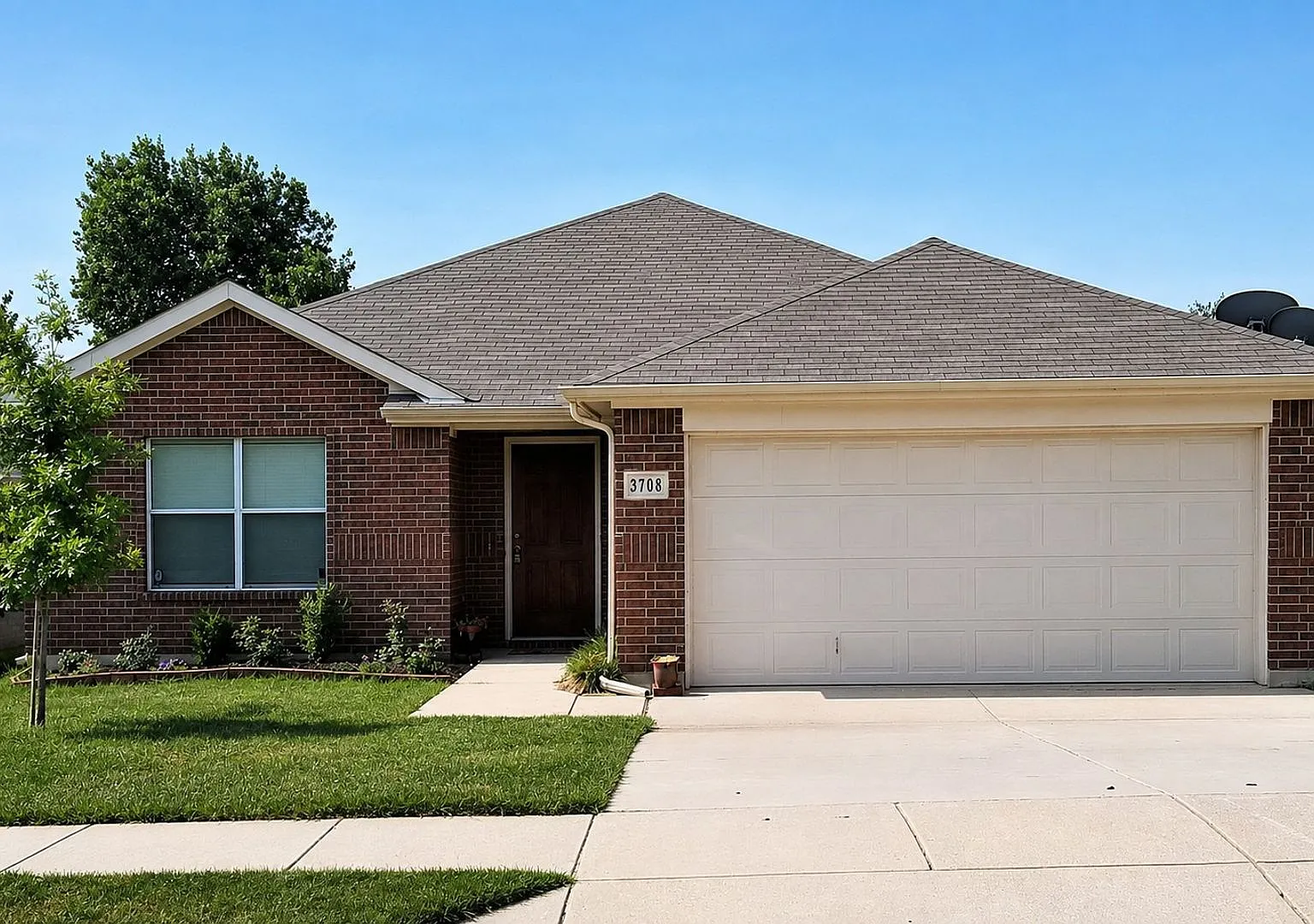 Spacious 4 Bedroom in Northwest ISD — Photo 1