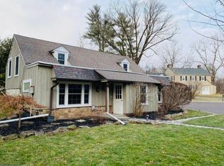 34 Morgan Hill Dr, Doylestown, PA 18901