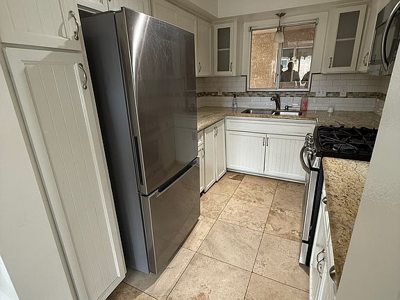 2nd image of 7900 Woodman Ave APT 103