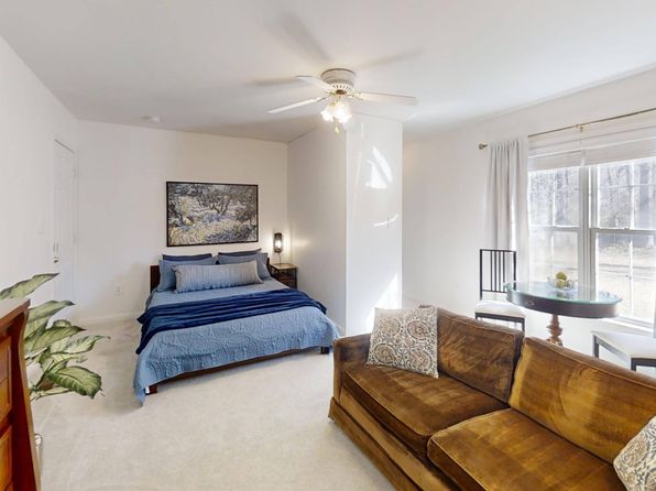 2214 Conestoga Dr