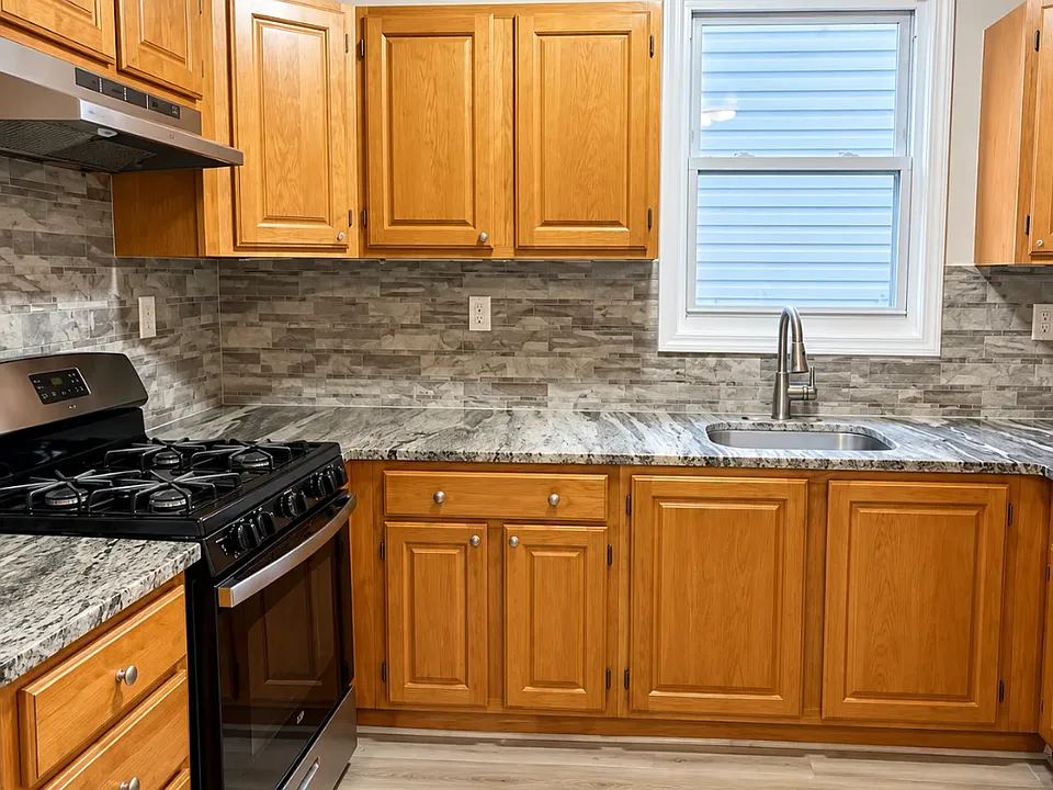 226 New St #1