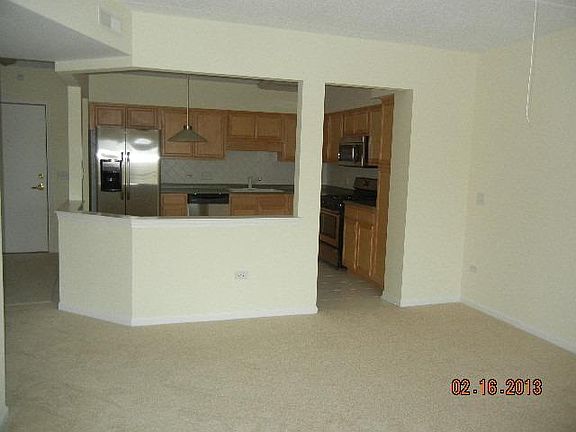 3rd image of 5055 W Madison St #205