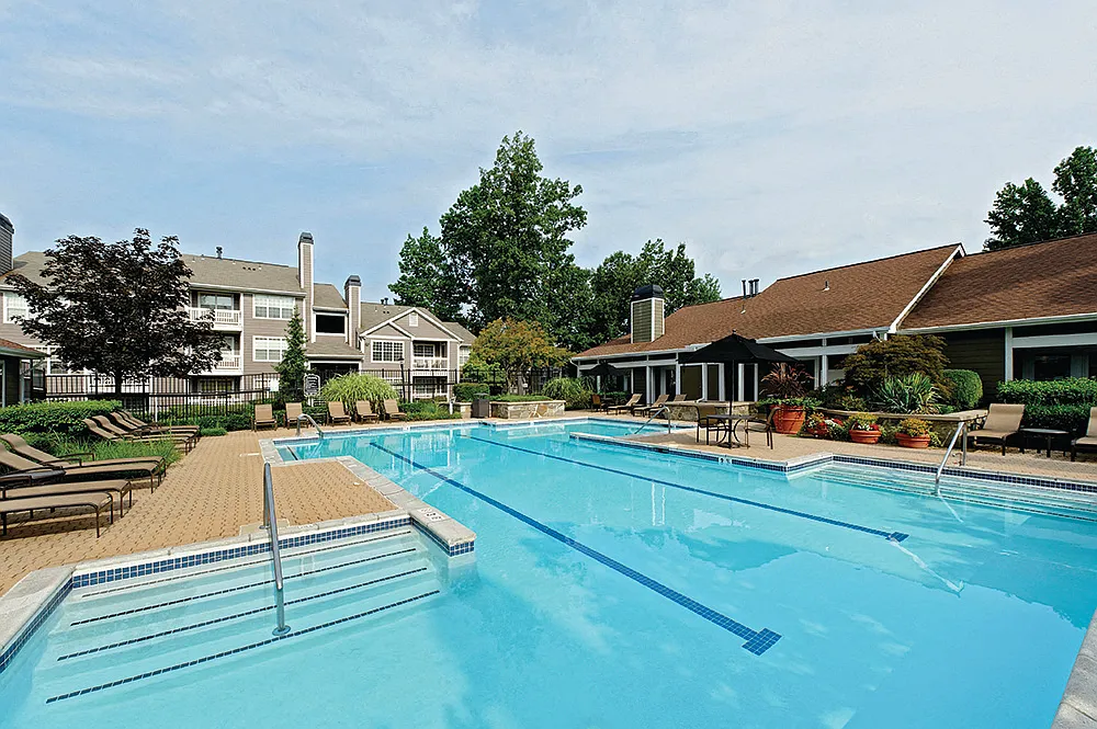 The Courts at Fair Oaks Apartments — Photo 4