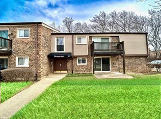 337 N Carter St UNIT 203, Palatine, IL 60067