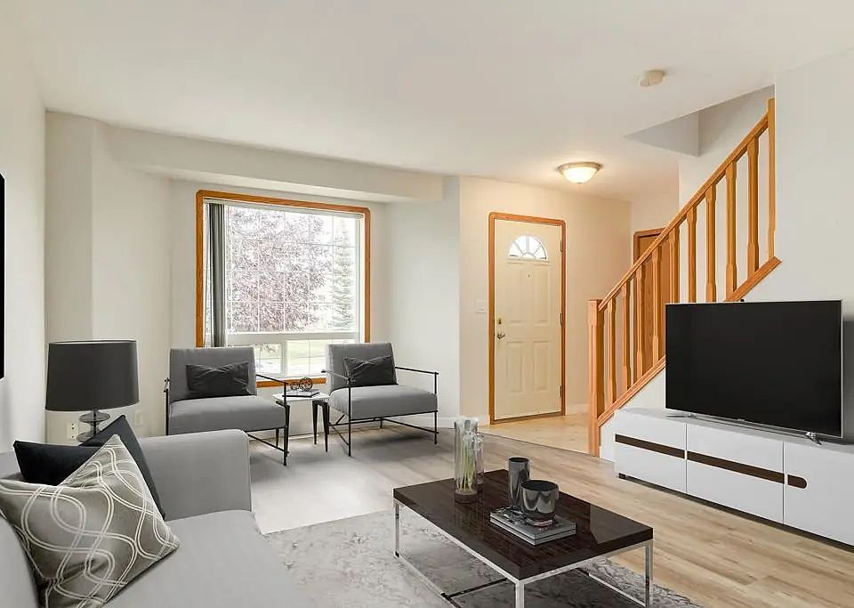 1st image of 142 Kelloway Cres #152
