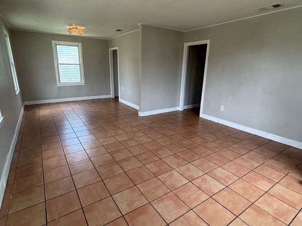 1837 Shirley Dr