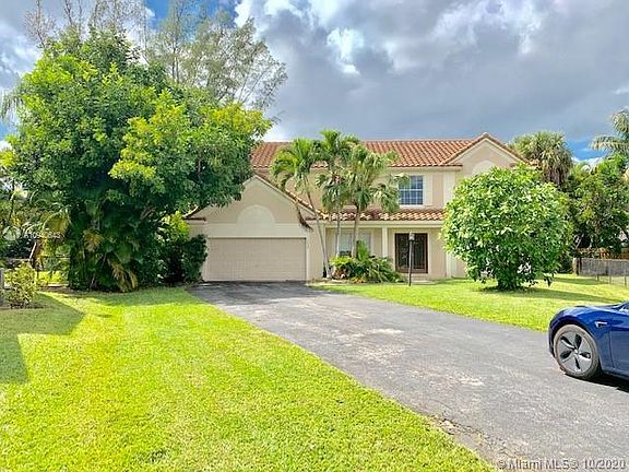 2nd image of 7630 Live Oak Dr #7630