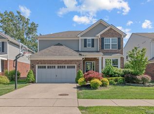 42533 Laird Ln, Canton, MI 48187