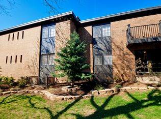 4440 Jarboe St #4444-06, Kansas City, MO 64111