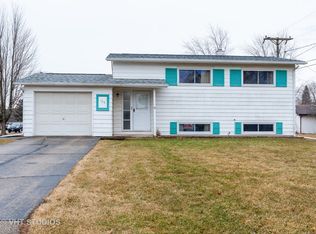 125 Belmont Ave, Lake Villa, IL 60046