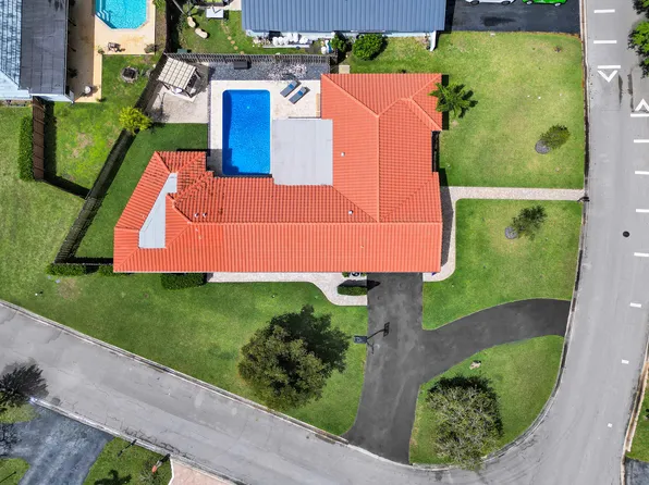 8500 NW 19th Drive, Coral Springs, FL 33071