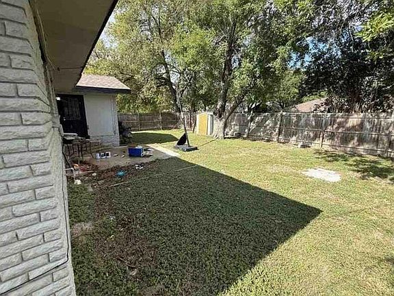 4th image of 3217 Lake Charles Ave
