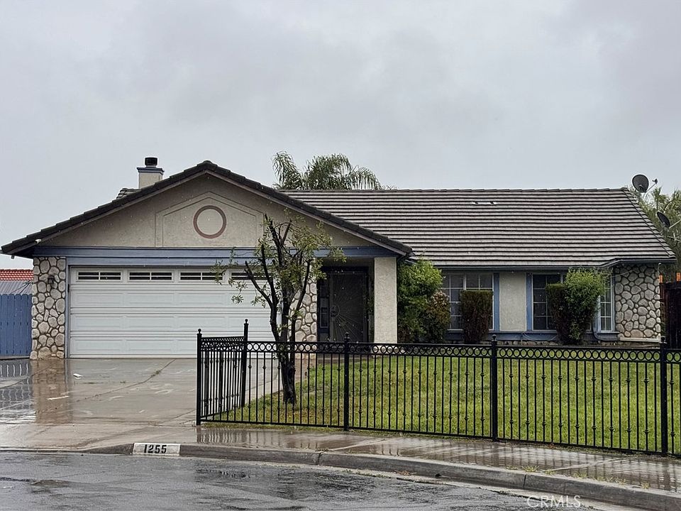 1st image of 1255 Comiskey Ct