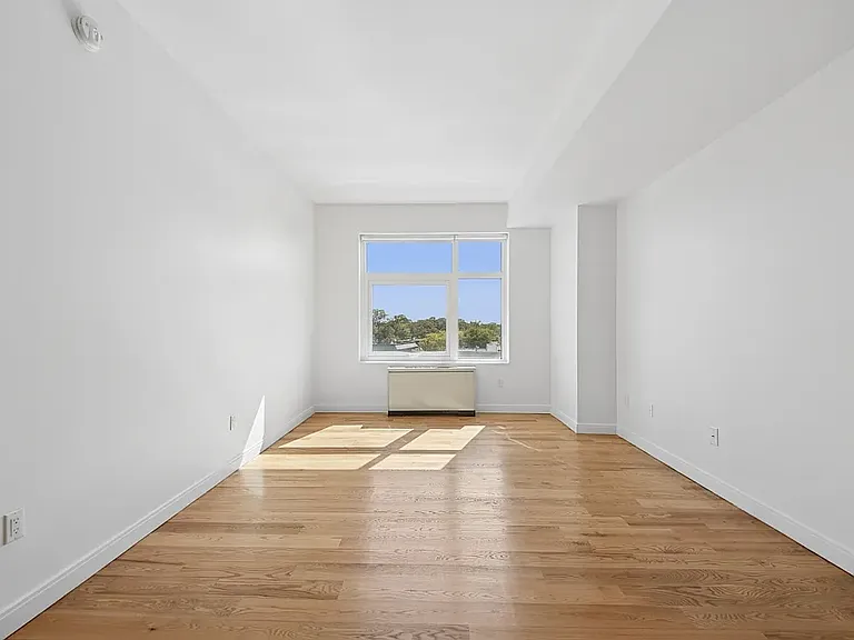 1277 E 14th St #612B — Photo 4
