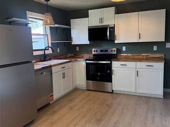 2nd image of 7105 Whitetail Way