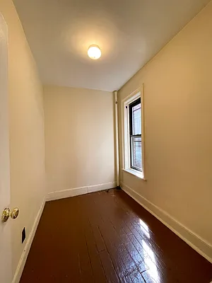 Rented by Highline Residential | media 32