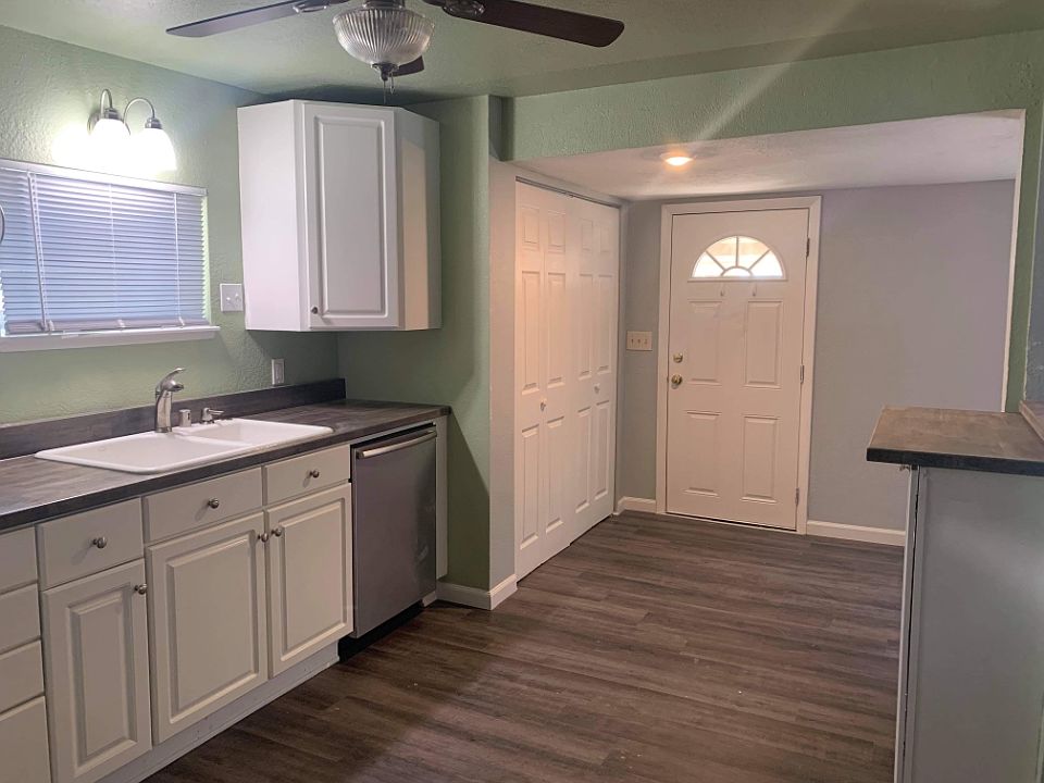 New remodeled kitchen with stainless steel appliances