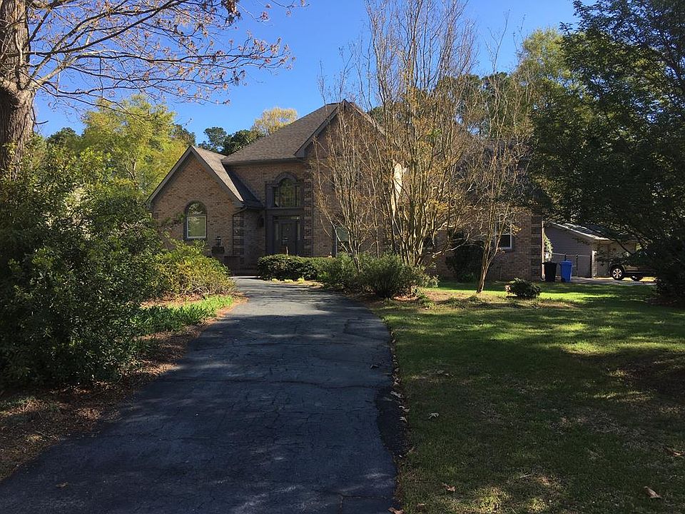 1st image of 111 Deerborn Dr