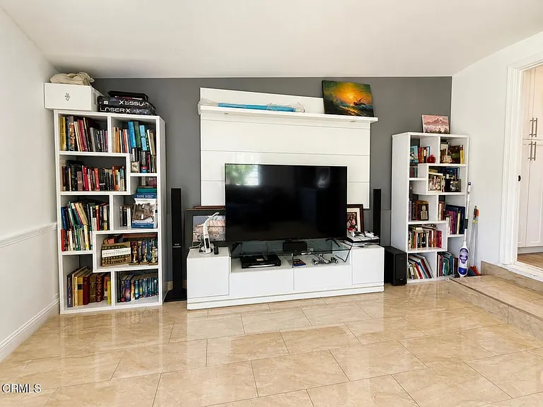 7330 Satsuma Ave — Photo 22