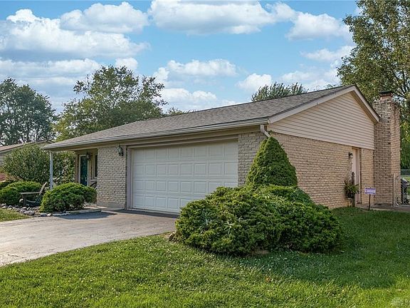 3rd image of 65 Gulfwood Ct