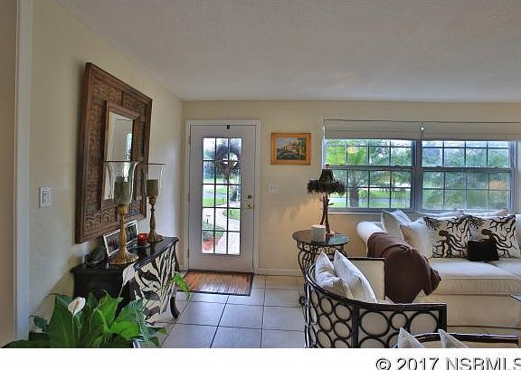 5th image of 1601 Magnolia St