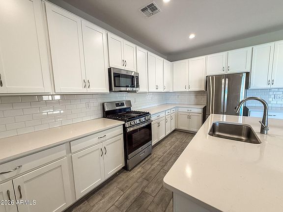 4th image of 11017 W HADLEY Street