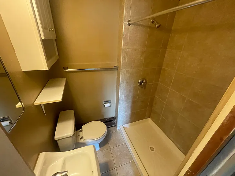 1017 13th Ave N #2 — Photo 5