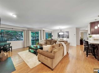 112 Magnolia Rd #4, Ramsey, NJ 07446