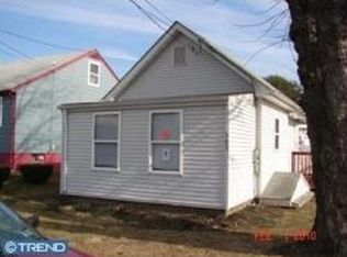 909 Wyoming Ave, Croydon, PA 19021