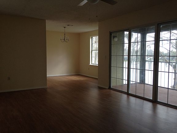 2nd image of 3956 Versailles Dr