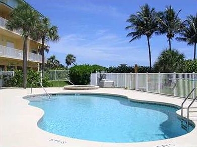 3rd image of 1550 S Ocean Dr APT B12