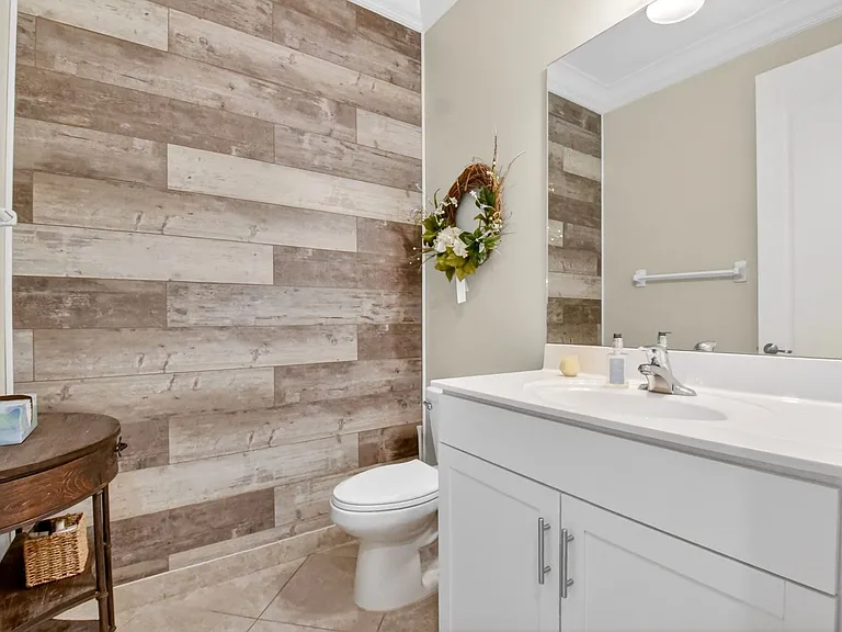 9062 Gulf Cove Dr — Photo 13