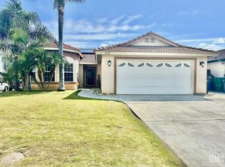 317 Redwood Meadow Dr, Bakersfield, CA 93308