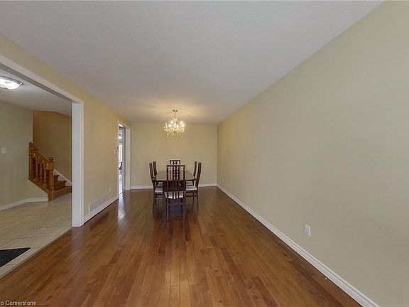 5th image of 90 Deerpath Dr